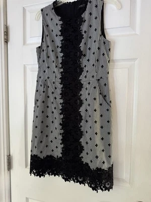 Nanette Lepore para mujer sin mangas talla 6 con hermoso adorno de encaje hecho en Nueva York Foto 1 de 4