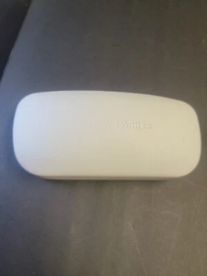 Estuche rígido magnético Warby Parker para gafas blanco roto estuche vacío solamente Foto 1 de 2