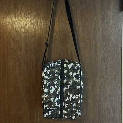 Bolsa de transporte Columbia unissex camuflagem dois compartimentos  - Imagem 1 de 4