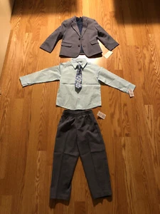 Nautica Kid’s 4 Piece Ensemble Suit Set Peacoat Gray Size 4 New NWT Sealed - Picture 1 of 12