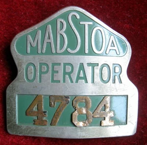 SOMBRERO DE OPERADOR DE AUTOBÚS DE LA CIUDAD DE NUEVA YORK INSIGNIA MABSTOA 4784. SIN TUERCA - Imagen 1 de 2
