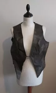 Top corsetto Pretty Little Thing, forma antracite ecopelle lavata, taglia 16 - Foto 1 di 3