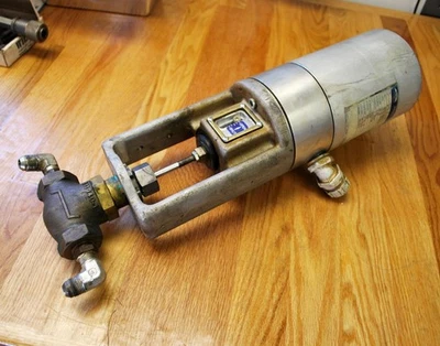 Jordan Controls Inc. MV1110-19/200-.5-2-1P-0-J, 120Vac - USED - Image 1 of 4