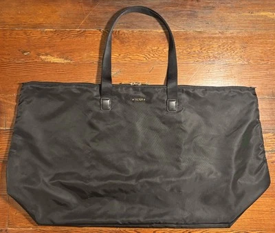 Bolso de Mano TUMI Voyageur Just In Case Bolso de Viaje Ligero Embalable Foto 1 de 4