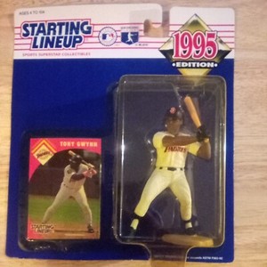 TONY GWYNN Starting Lineup 1995 Action Figure Card San Diego Padres BRAND NEW!