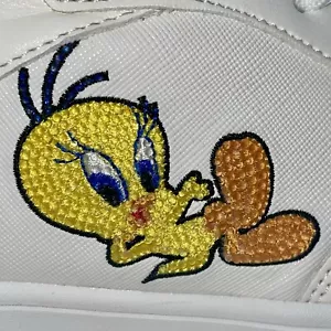 Aldo x Looney Tunes Tweety Bird Women High Top White Sneaker 8.5 Retired Sparkly - Picture 1 of 13