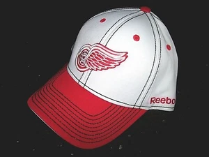 NEW No Tags NHL Vintage Detroit Red Wings Reebok S/M Stretch Hat Cap - Picture 1 of 4