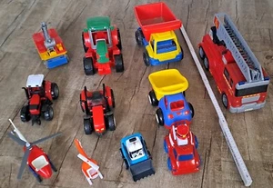 11 Teile Spielzeug Paket Junge Feuerwehr, Traktor, Bagger, Radlader - Bild 1 von 3