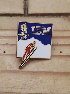 Pin's Pins Pin REVERS OLYMPISCHE SPIELE ALBERTVILLE Skispringen "IBM"  - Bild 1 von 2