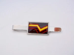 RUBBER LATEX FLAG LGBT MOVEMENT GAY PRIDE BADGE TIE SLIDE BAR CLIP PIN CLIP - Picture 1 of 3