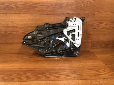 03-09 MERCEDES W209 CLK350 CLK550 REAR RIGHT QUARTER WINDOW REGULATOR MOTOR OEM - Image 1 of 4