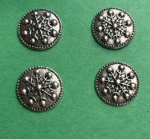 Vintage  Pewter Buttons- 8 NOS 13/16”  Norwegian Made SNOWFLAKES❄️❄️ - Picture 1 of 3