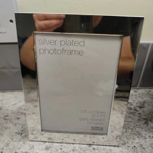 Marks and Spencer Silver Plate Photo Frame Free Standing 5" x 7" modern metal - Picture 1 of 9