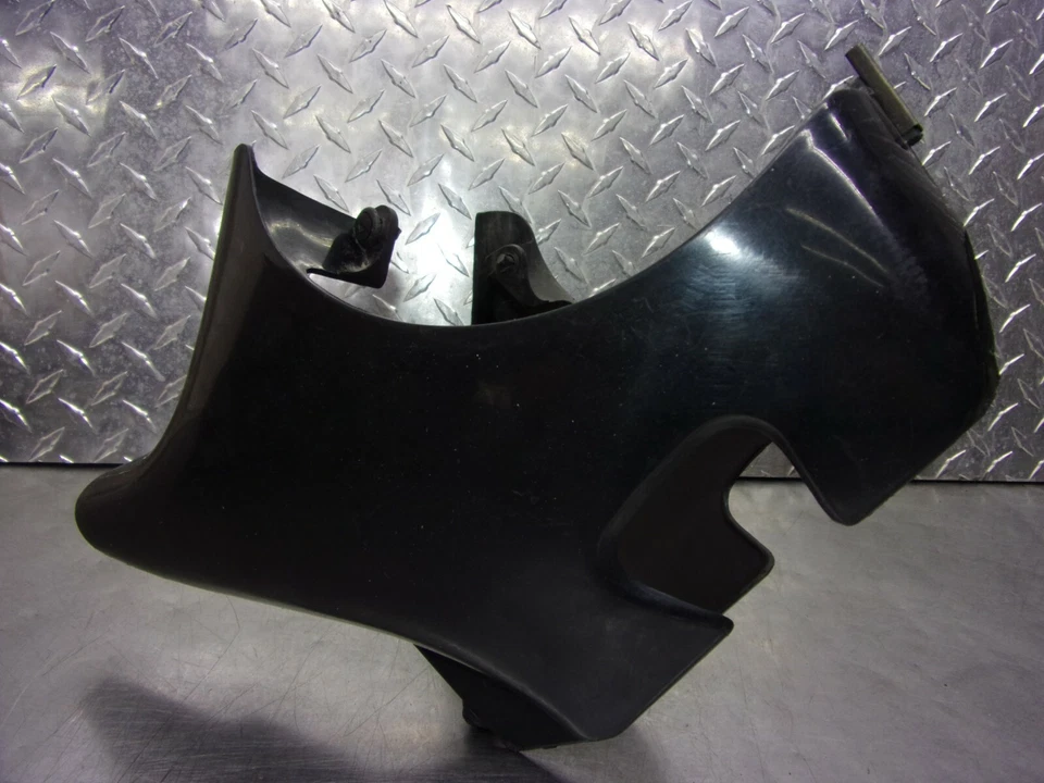 685 A HONDA SHADOW ACE 750 1998 OEM   FRONT R&L FRAME NECK COVER (TWO) Foto 1 de 4