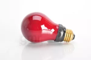 Lampadina Rossa di sicurezza inattinica per camera oscura E27 - Foto 1 di 2