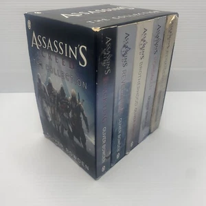 Assassin's Creed The Collection 5 Book Box Set Oliver Bowden Penguin Paperback - Bild 1 von 13