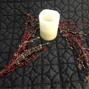 DLCC~24" Red/grey Pip berry Garland Prim Christmas Two feet Ohio State - Picture 1 of 3