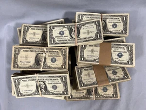 $1 1957 Well Circulated One Dollar Silver Certificate Notes Lot of 100 Bills - Picture 1 of 3