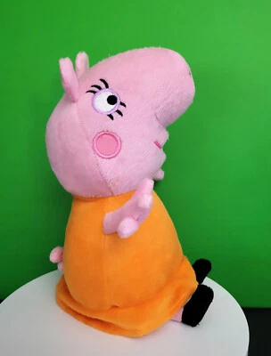 Peppa Pig Mama 6” Stuffed Plush Toy Just Play Hasbro Stuffed Animal - Image 1 of 4