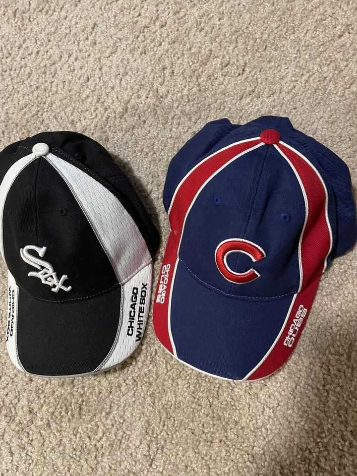 Lote de 2 gorras Chicago Hat Bundle para hombre talla única multicolor con tirantes -Cubs/Sox Foto 1 de 4