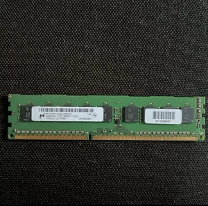 Micron MT18KSF1G72AZ-1G6E1ZF 8GB RAM Arbeitsspeicher - Bild 1 von 2