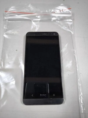 HTC One (PN07100) Smartphone - Non Funzionante, Nessun Accessorio - Immagine 1 di 4
