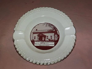 VINTAGE GRAMMA MOSES OLD HOMESTEAD EAGLEBRIDGE NY CERAMIC ASHTRAY - Picture 1 of 8