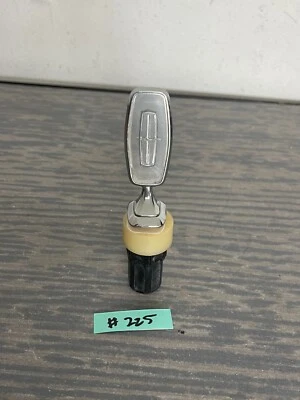 1988-1994 Lincoln Continental Chrome Hood Ornament Clear Acrylic Style from 1991 - Image 1 of 4