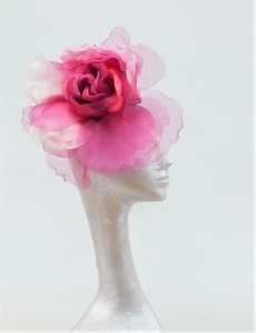 GROSSER 12" DURCHMESSER SEIDE ORGANZA BLUME FASCINATOR IN SCHARLACHROT, MAGENTA, ROSÉGOLD - Bild 1 von 3
