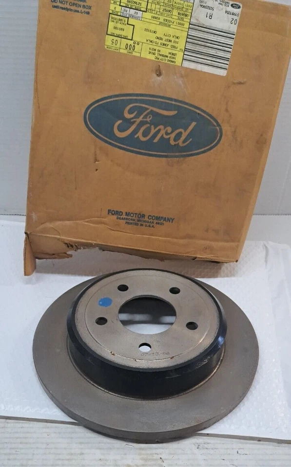 原始设备制造商后制动转子 96-02 福特 Crown Victoria Town 汽车 Grand Marqui F7AZ2C026AA — 第 1/4 张图片