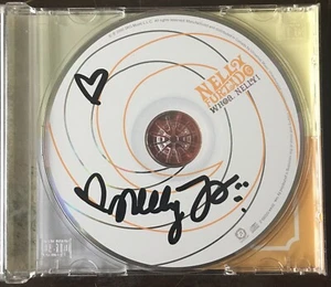 Autografiado firmado por Nelly Furtado "¡WHOA, NELLY!" CD PROOF I'm Like A Bird Singer - Imagen 1 de 3