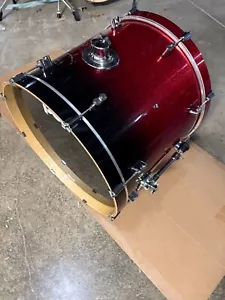 pdp concept maple 22 diameter x 18 bass drum, black to red sparkle - Picture 1 of 5