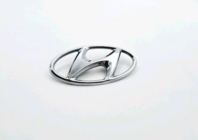 2007-2012 HYUNDAI SANTA FE PORTÃO TRASEIRO EMBLEMA CROMADO LOGOTIPO EMBLEMA FABRICANTE DE EQUIPAMENTO ORIGINAL - Imagem 1 de 3