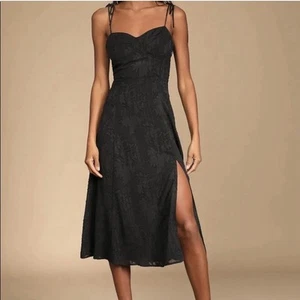 Nuevo Vestido Midi Lulus Loveliest Looks Negro Floral Jacquard Corbata Talla Grande - Imagen 1 de 7