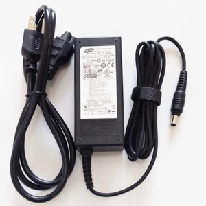 Genuine OEM Battery Charger For Samsung RV515-A01 RV520-W01 AC Power Adapter 60W - Picture 1 of 3