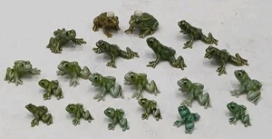 Ranas verdes Hagen-Renaker - Juego de 20 - Imagen 1 de 2