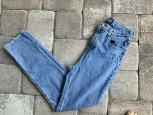BDG Urban Outfitters Women’s 27 Girlfriend High Rise Jeans UO - Picture 1 of 4