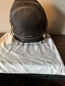 Michael Kors Preowned Rhea Zip Leather Backpack, Medium - Black - Picture 1 of 6