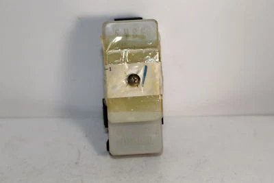 1983-1986 SUZUKI GS550 КОРОБКА ПРЕДОХРАНИТЕЛЕЙ (TOFB03) - Изображение 1 из 4