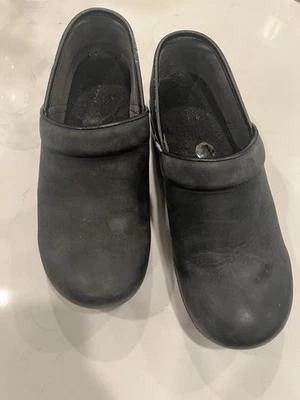 Zapatos zuecos profesionales de cuero negro Dansko para hombre talla 43 = 9,5-10 Foto 1 de 4