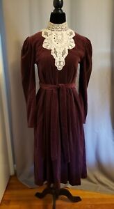 Gunne Sax Jessica McClintock Red Purple Velvet Long Sleeve Prairie Lace Dress