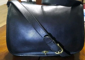 Coach Vintage City Tasche schwarz Leder Crossbody Klappe Drehverschluss ungefüttert N• 0810-132 - Bild 1 von 14