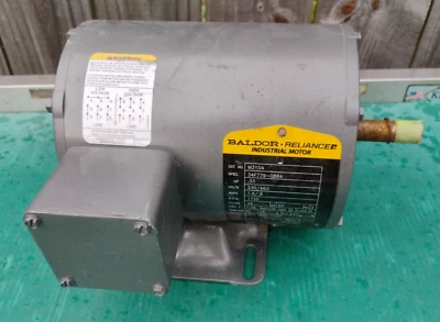 Baldor M3104 Electric AC Motor 1/3HP 1725RPM 208-230/460VAC 3 Phase 1.6/.8Amps - Image 1 of 4