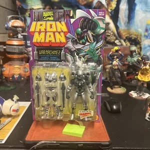 1995 Marvel Iron Man Actionfigur Toy Biz War Machine 2 mit Raketenwerfer Neu in Verpackung - Bild 1 von 4