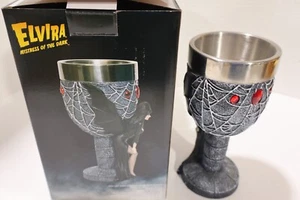 Enesco MISTRESS OF THE DARK ELVIRA GOBLET 6007217 Cáliz Seguro para Vino y Alimentos NUEVO - Imagen 1 de 3