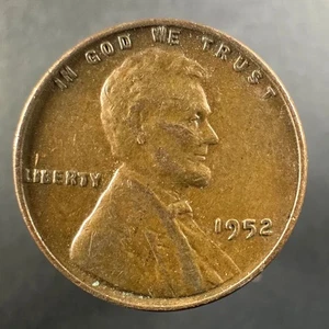 1952 Lincoln Wheat Cent – Well-Worn Detail - Picture 1 of 4