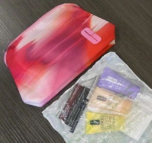 Clinique 7 piezas tamaño viaje cuidado de la piel muestras maquillaje conjunto de regalo, NUEVO, otoño 2024 - Imagen 1 de 5