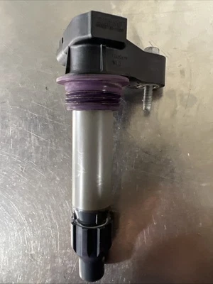 2015 Colorado 3.6 OEM Ignition Coil 82,000 Miles  Worked When Pulled - Image 1 of 2