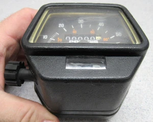 VINTAGE POLARIS SPEEDOMETER SPEEDO - Picture 1 of 20