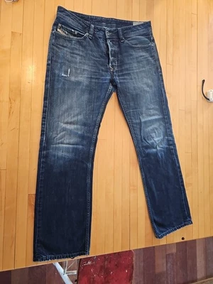 Jeans Diesel Viker Para Hombre Talla 32x30 Regular Botón Recto Mosca Usados Foto 1 de 4